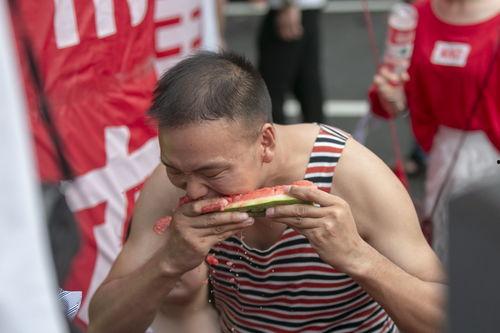 网红吃瓜群众小号叫什么,揭秘网红“吃瓜群众小号”背后的秘密
